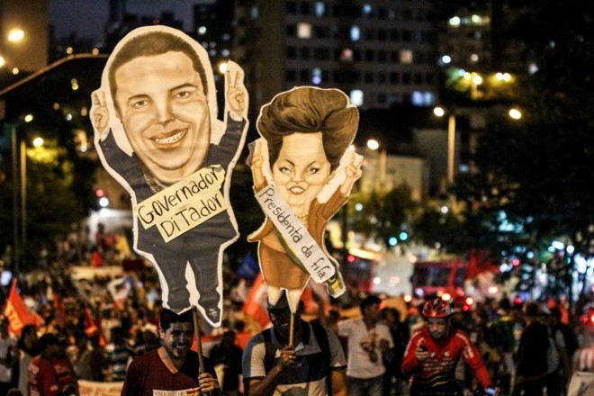 Na capital mineira, além dos professores, movimentos sociais como o Tarifa Zero levaram 2 mil ao Centro |