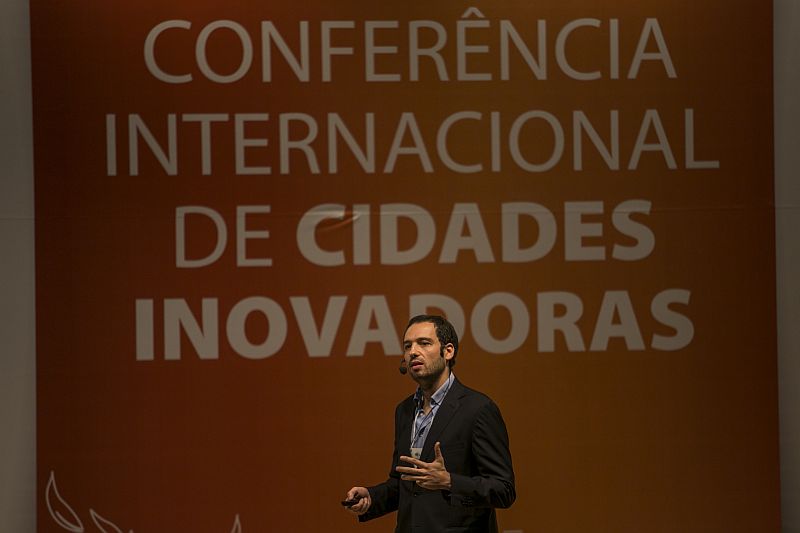 O português Marco Bravo contou sobre o exemplo de Austin, no Texas, durante a Conferência de Cidades Inovadoras, em Curitiba | Marcelo Andrade / Agência de Notícias Gazeta do Povo