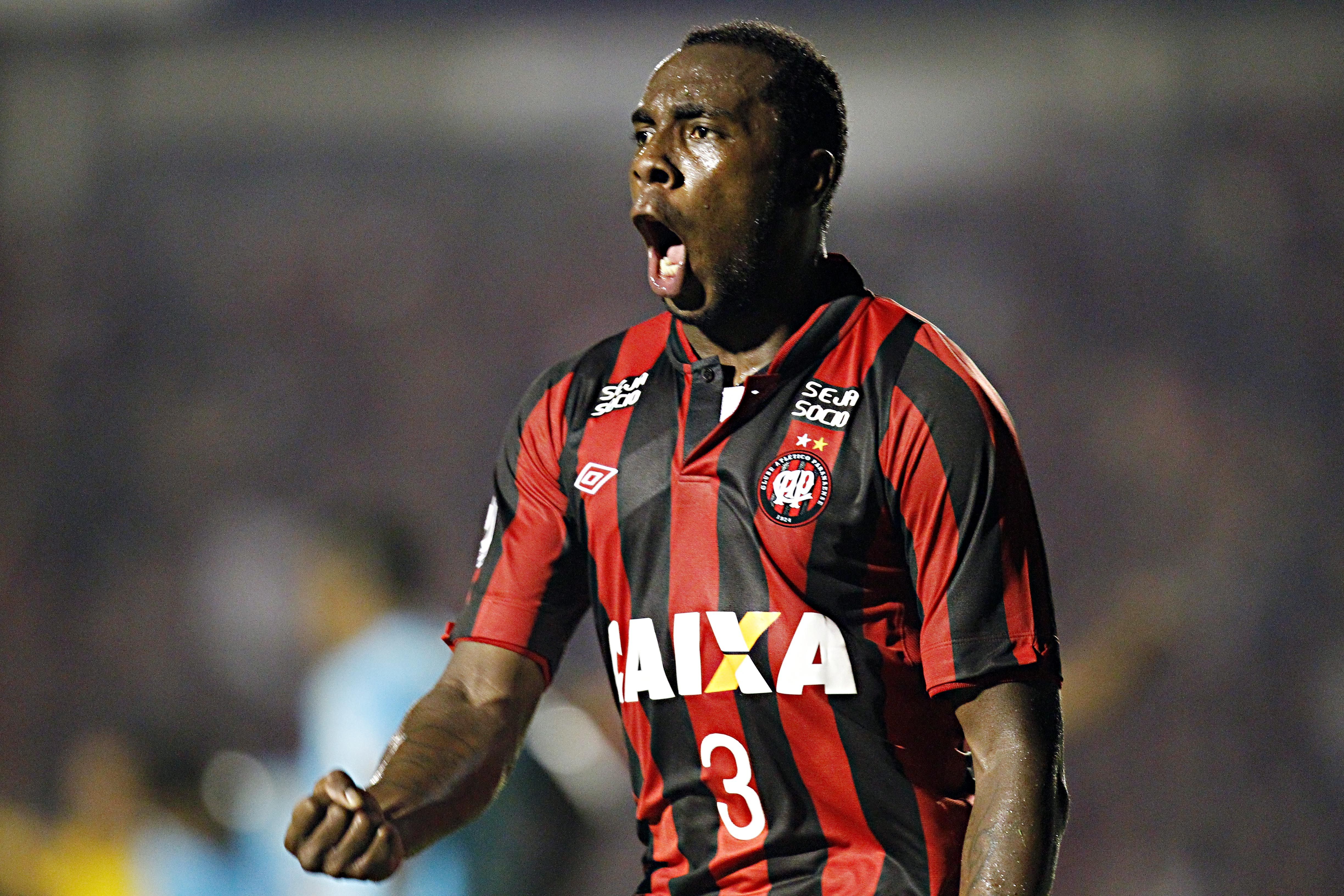Atlético convocou Manoel, que estava afastado, para o jogo contra o Cruzeiro | Albari Rosa/Gazeta do Povo