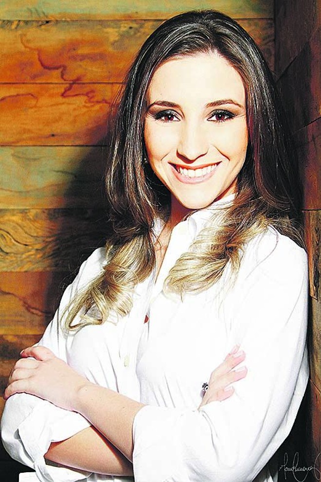 Fernanda Gil Heller, arquiteta formada pela Universidade Positivo, trabalha no escritório Heller, de arquitetura e interiores |