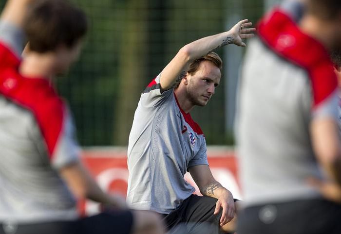Rakitic acredita que a Croácia possa obter um bom resultado contra o Brasil na estreia | EFE