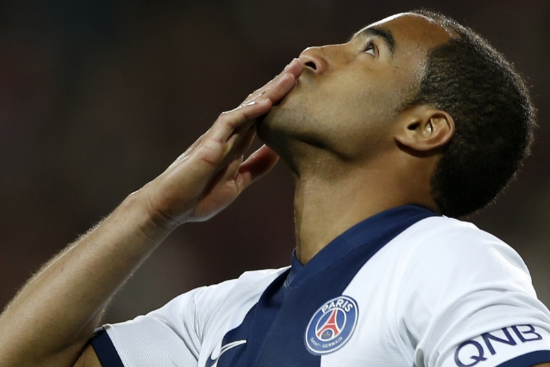 Lucas do Paris Saint-Germain deu uma assistência e marcou um gol contra o Lille | Pascal Rossignol / Reuters