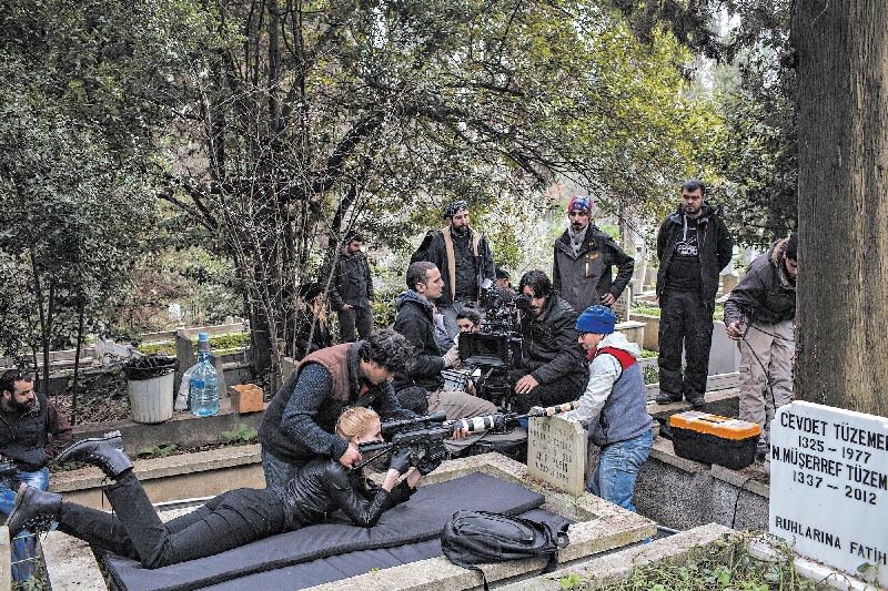 Em um episódio do seriado Kizilelma, sobre espionagem, um agente dos Estados Unidos tenta matar o primeiro-ministro | Ivor Prickett para The New York Times