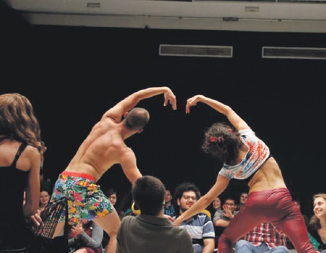 Cachaça sem Rótulo, de 2013, interagia com o público |