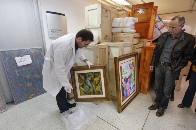 Obras foram entregues nesta sexta-feira (16) ao Museu Oscar Niemeyer | 