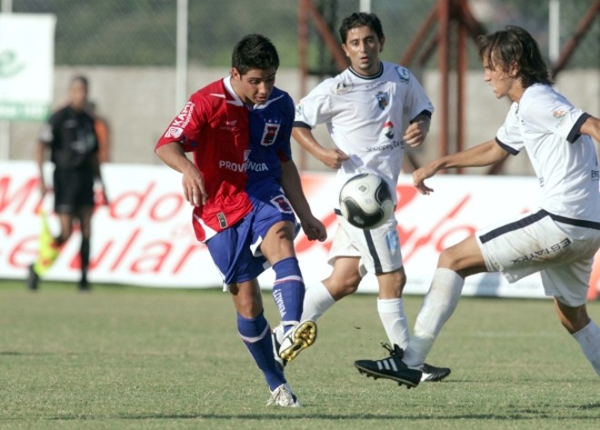 Bruninho, meia:Ganhou espaço em 2009, com 18 anos. Sofreu três lesões graves no joelho direito, não conseguiu recuperar-se 100% e decidiu abandonar o futebol. Abriu uma gráfica |