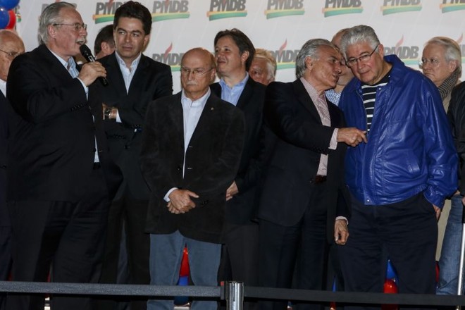 Ex-governador Orlando Pessuti fala em almoço organizado pelo PMDB do PR; Temer e Requião também discursaram | 