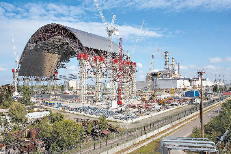 | fotografÍas de WILLIAM DANIELS /The New York Times; à esquerda, volodymr repik/reuters