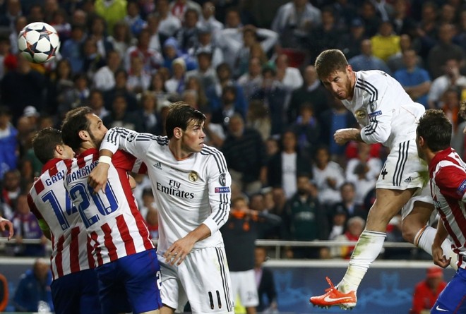 Sergio Ramos cabeceia para empatar aos 48 minutos do segundo tempo | 
