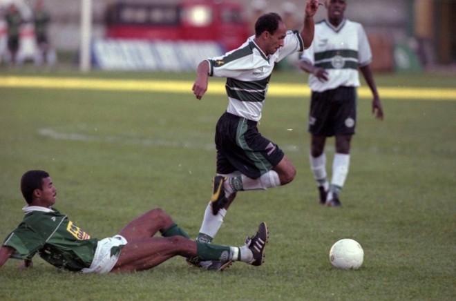 Em 99, Coxa acumulou uma sequência de nove jogos sem vitória |
