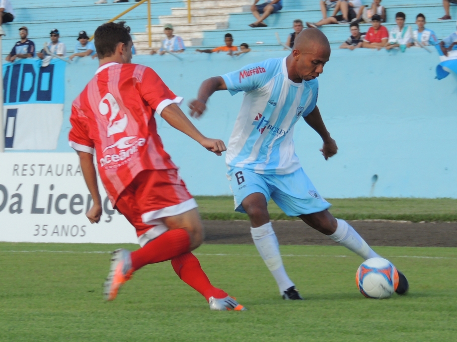 Paulinho se destacou no Paranaense pelo Londrina | Divulgação/Pedro Rampazzo/LEC