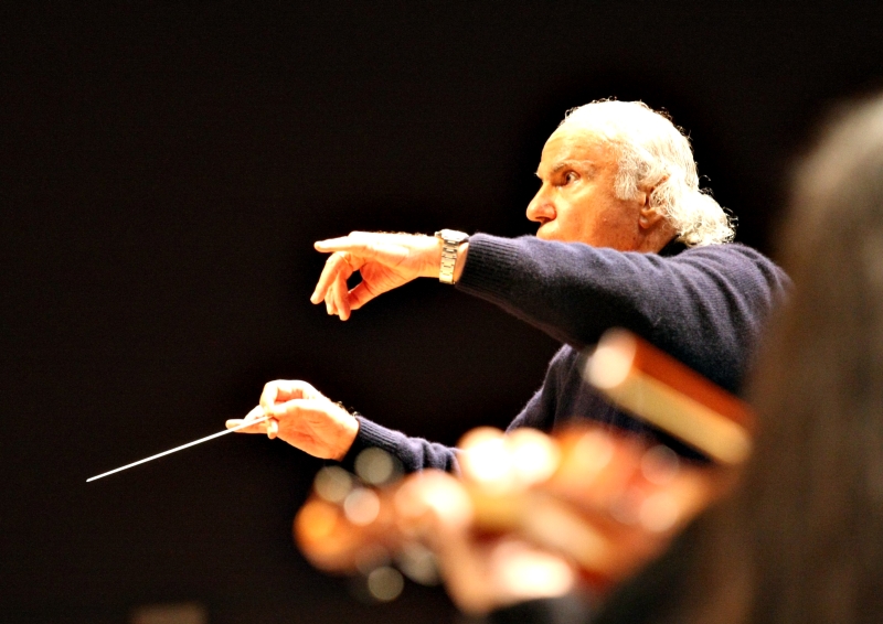 Estreia: um dos mais importantes maestros brasileiros rege a OSP pela primeira vez | Aniele Nascimento/Gazeta do Povo