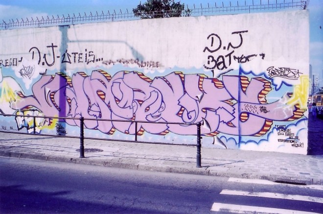 Obra de Valdecimples na Travessa da Lapa, em 1999 |