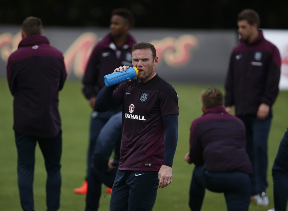 Rooney fez trabalhos físicos uma semana antes de apresentar-se para a seleção inglesa | Rafael Marchantes / Reuters