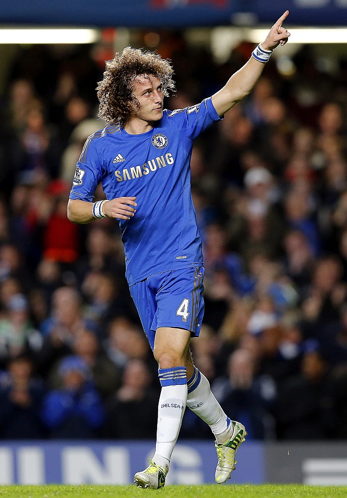 David Luiz, que atuava desde 2011 pelo Chelsea,assinará um contrato de quatro anos com o clube francê Paris Saint-Germain. | EFE - Kerim Ökten
