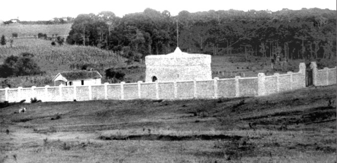 O antigo Paiol da Pólvora. Hoje no local está a Arena da Baixada. Foto de 1910 |
