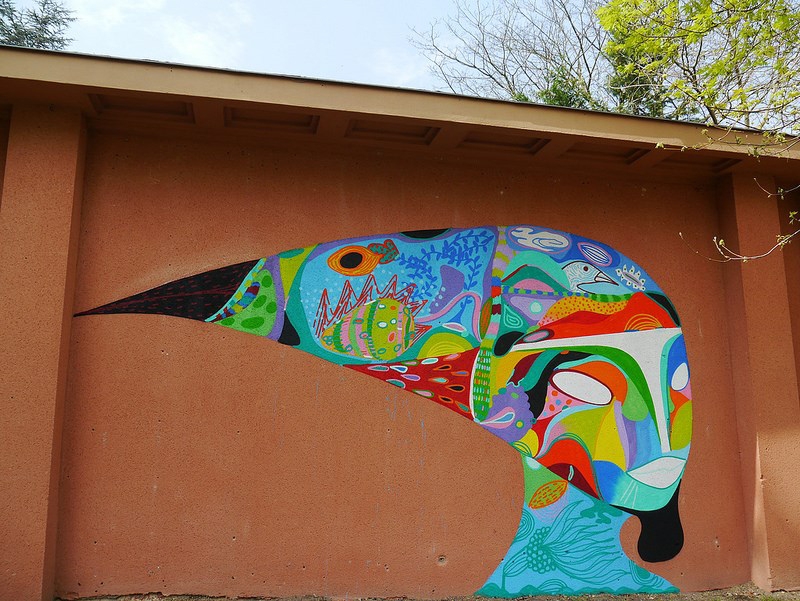 Rimon Guimarães pintou dois painéis no Jardin dAcclimatation | Fotos: Divulgação