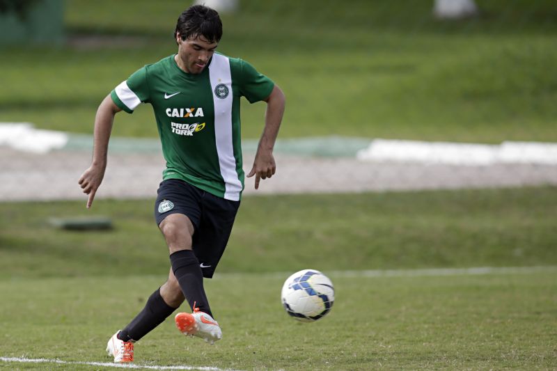 Norberto será o substituto de Gil no meio de campo coxa-branca | Felipe Rosa / Tribuna do Paraná