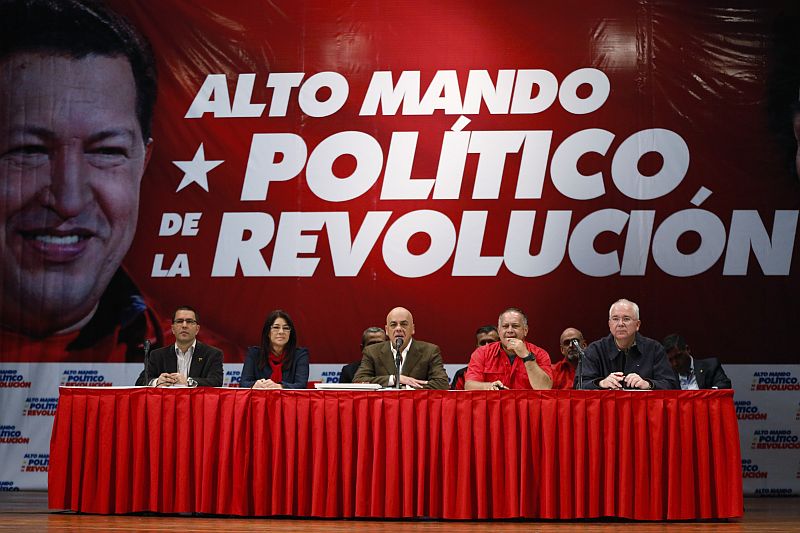 Autoridades venezuelanas convocaram a imprensa para denunciarem Corina Machado de liderar um suposto golpe militar no país | REUTERS / Carlos Garcia Rawlins