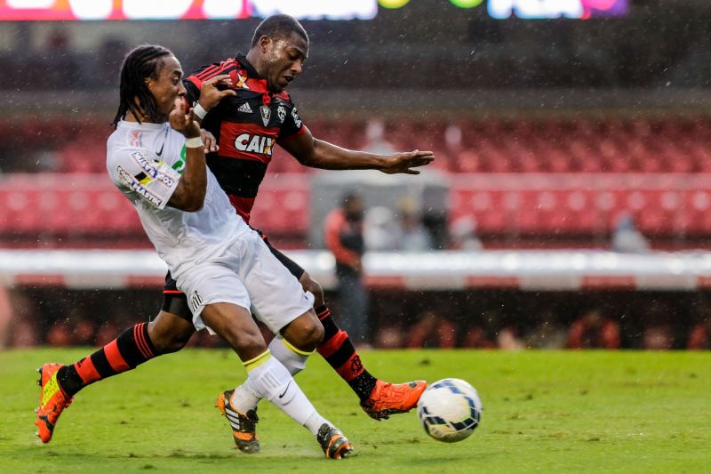 Partida entre Santos e Flamengo, no Morumbi, termina sem gols | Thiago Bernardes / Folhapress