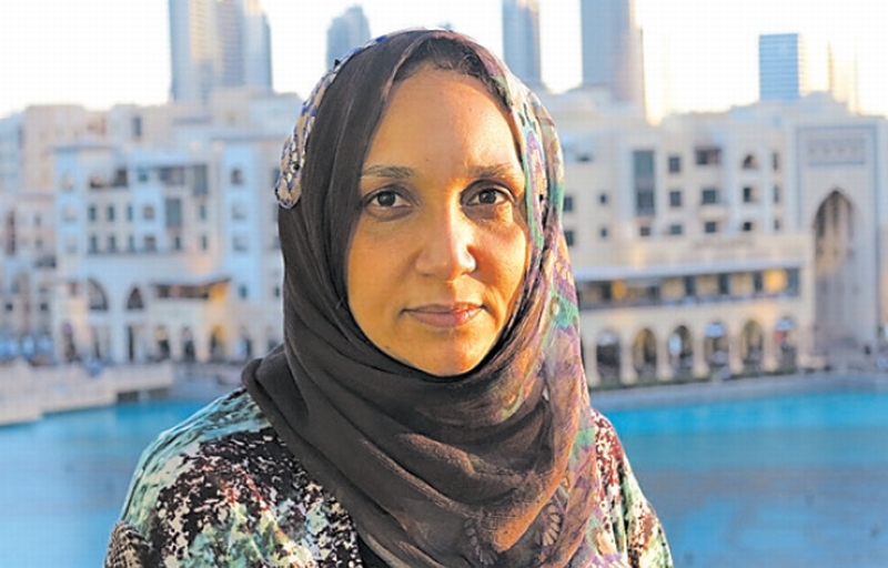 Meus personagens não são muçulmanos exemplares, mas se esforçam para fazer escolhas seguindo a lógica muçulmana " | Ismail Kushkush para The New York Times