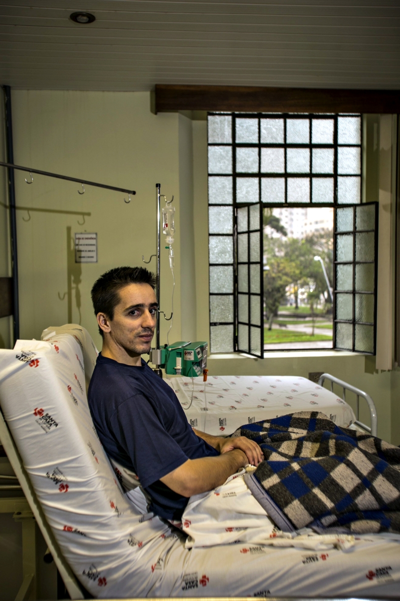 Na Santa Casa, enquanto Bruno Tavares espera fazer um transplante de coração | Marcelo Andrade/Gazeta do Povo