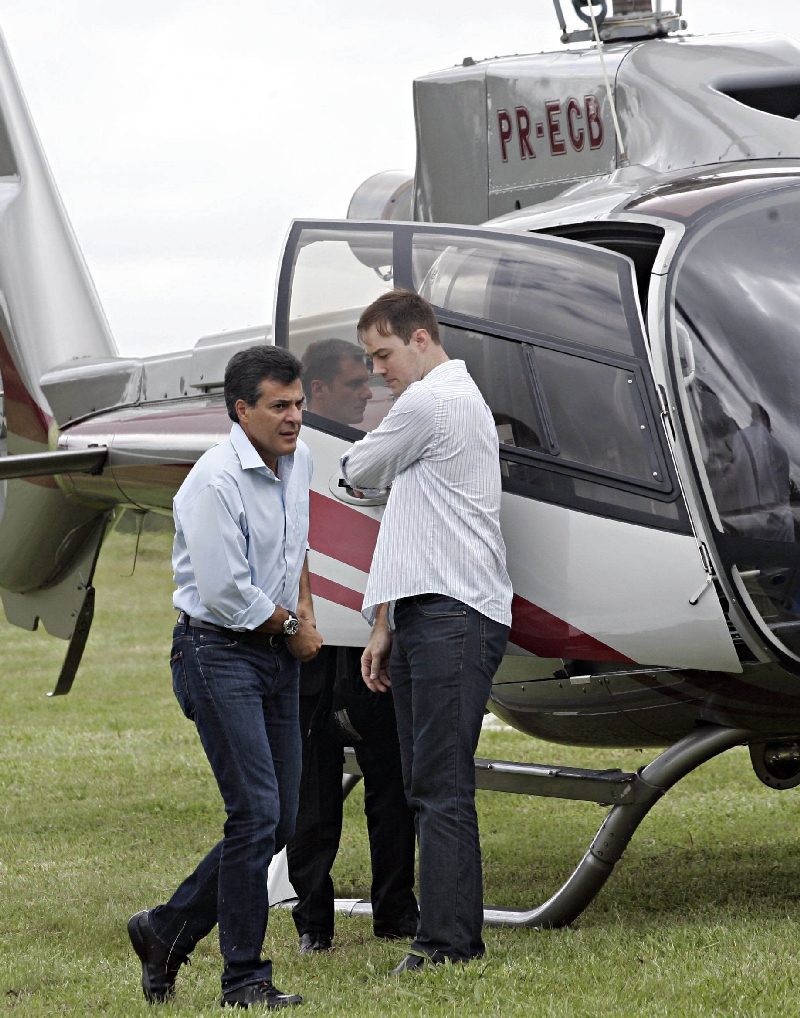 Governo Richa gastou R$ 3,5 mi entre 2011 e 2013 com combustível e manutenção de aeronaves | Josué Teixeira/ Gazeta do Povo