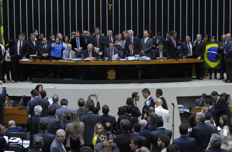 Em sessão tumultuada, oposição comemorou a decisão do presidente do Congresso | Luis Macedo/Câmara dos Deputados
