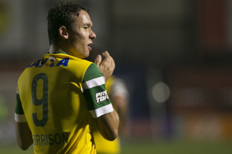 Keirrison fez um gol e deu uma assistência na vitória coxa-branca sobre o Goiás | Marcelo Andrade / Gazeta do Povo