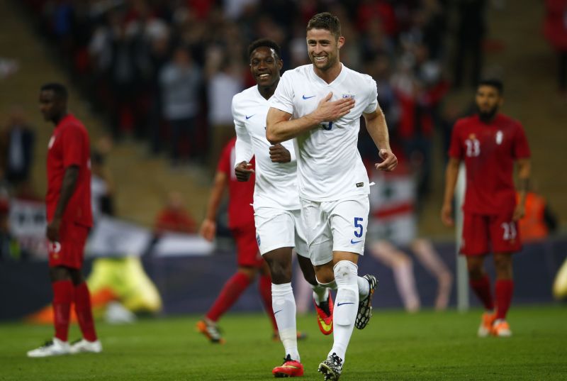 Cahill comemora o gol marcado por ele no amistoso entre Inglaterra e Peru | Reuters