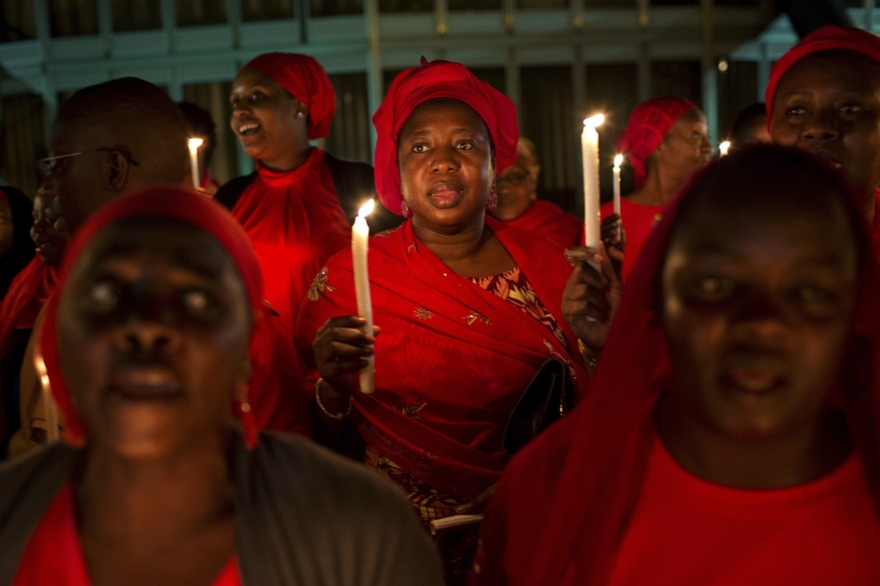 Em Abuja, população se reúne em vigília para pedir a libertação das sequestradas | Joe Penney/Reuters