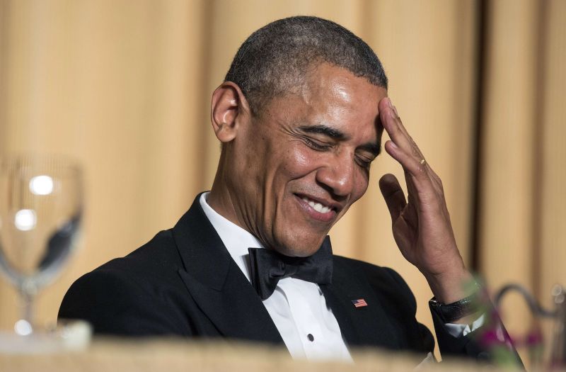 Barack Obama, com bom humor, participa do jantar com correspondentes da Casa Branca | Joshua Roberts / Reuters