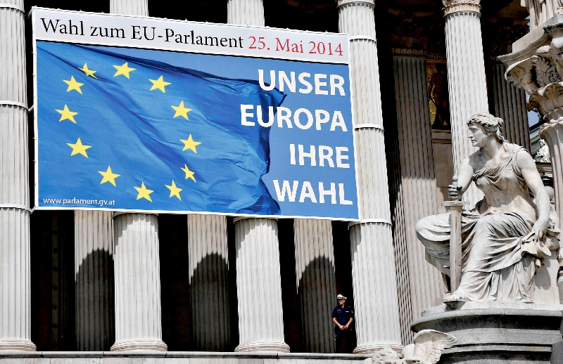 Eurocéticos ganham espaço e ameaçam bloco | Leonhard Foeger/Reuters