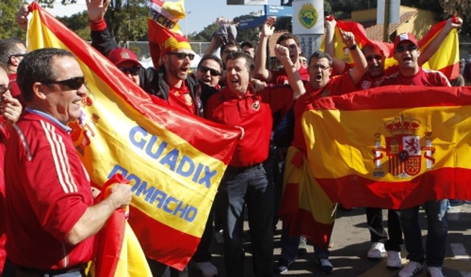 Torcedores vieram de Guadix, na Andaluzia, para apoiar a Espanha |
