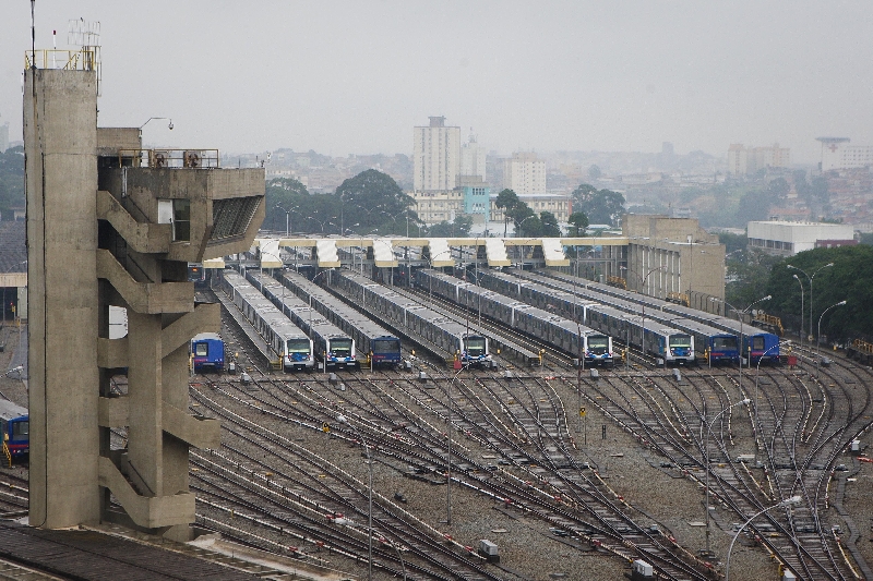 Trens do metrô parados em São Paulo: dois dias de caos | Zanone Fraissat/Folhapress