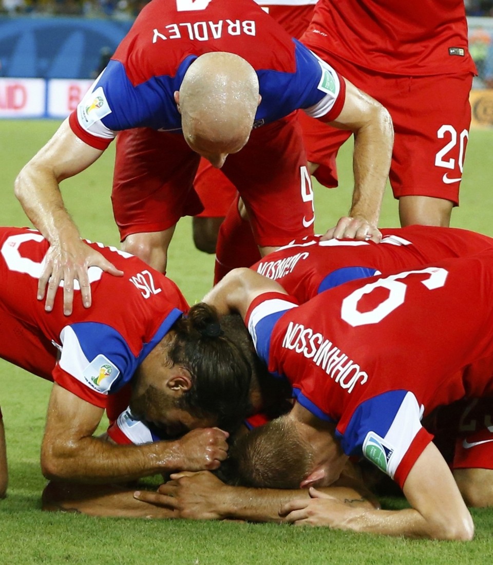 Festa com o gol de Brooks, que recolocou os EUA à frente no placar | Stefano Rellandini Reuters