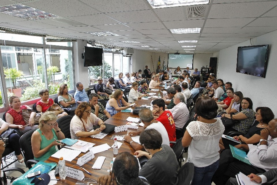 Reunião do Conselho Estadual de Saúde em fevereiro: para a União, decreto fortalece entidades | Antônio More/ Gazeta do Povo