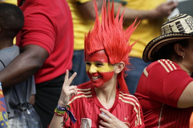 Torcedor caprichou na peruca para apoiar a seleção da Espanha |