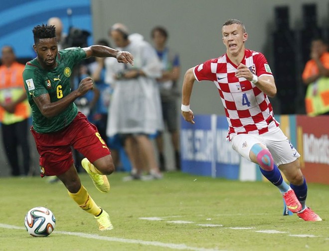 O croata Ivan Perisic e o camaronês Song | 