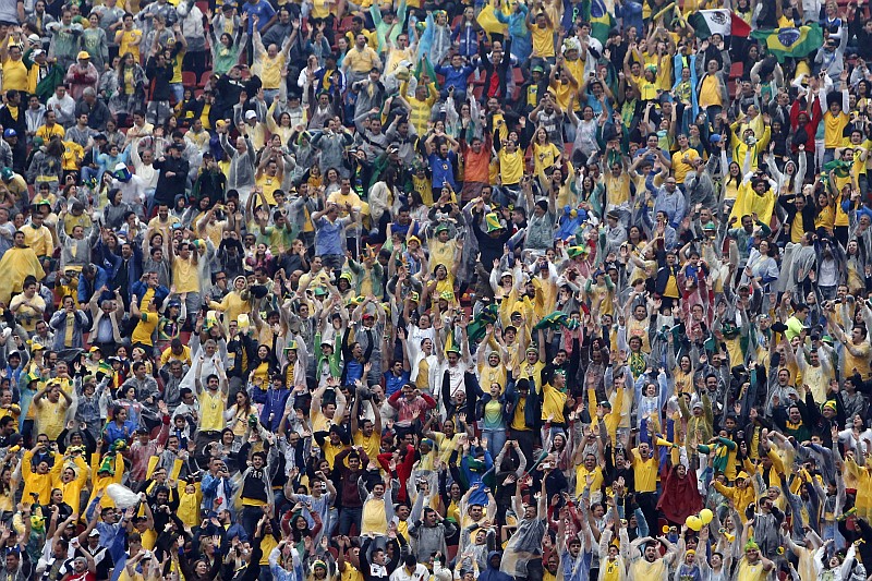 Nunca a seleção brasileira tinha arrecadando tanto no Brasil como na tarde desta sexta-feira no Morumbi | Albari Rosa / Gazeta do Povo