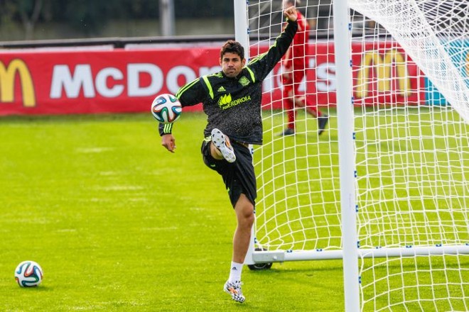 Diego Costa no primeiro treino da Espanha no CT do Caju | 