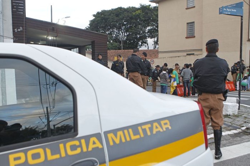 PM reforçou policiamento no Centro da cidade para coibir violência na manifestação | Antônio More/Gazeta do Povo