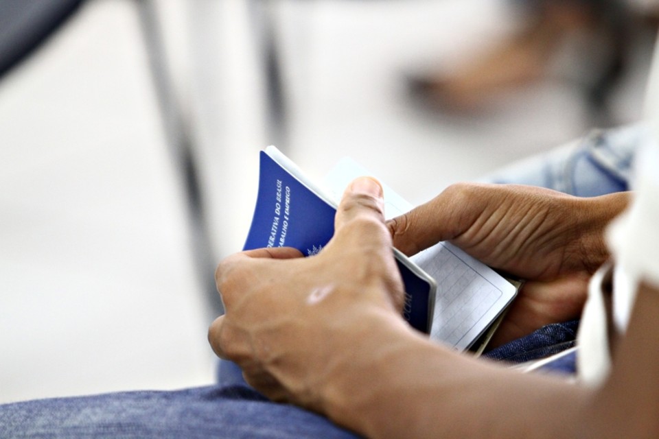 Gasto com seguro-desemprego chegará a R$ 35 bi neste ano | Roberto Custodio/Gazeta do Povo