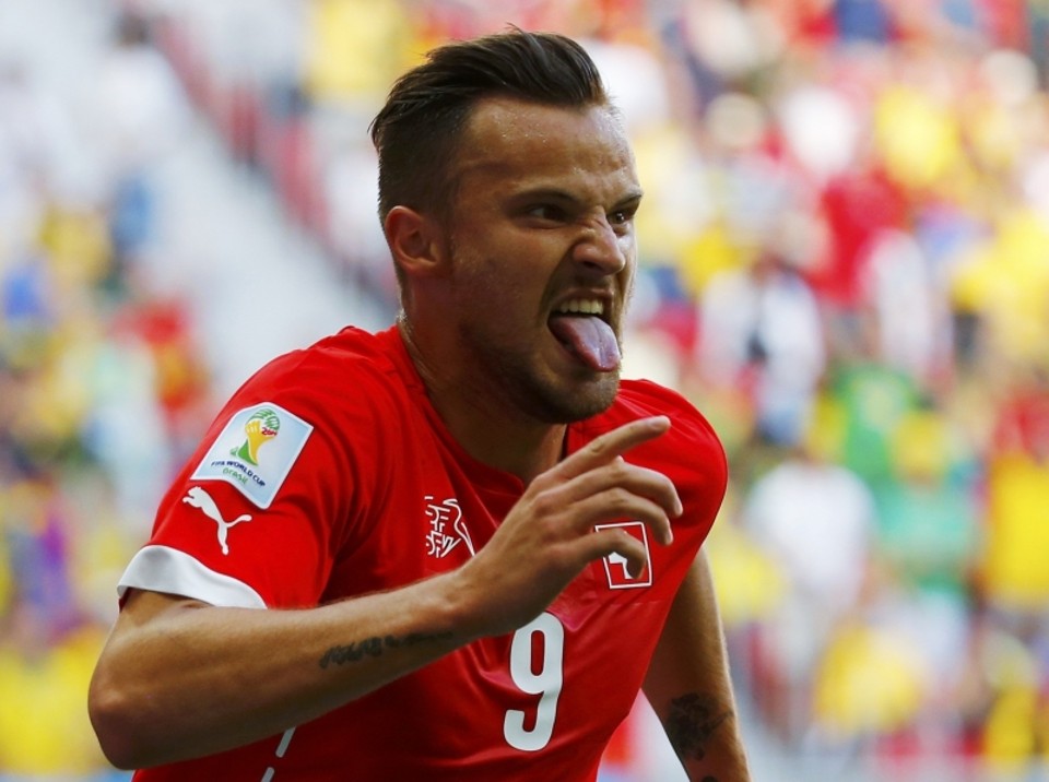 Seferovic entrou durante o jogo e marcou o gol da virada suíça | Robert Ghement EFE