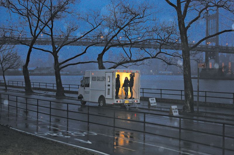 A Galeria Rovi Itinerante visitou Nova York, e a Caravana Salão-Galeria & Atrações à Beira da Estrada, à esquerda, perambula por Seattle: arte itinerante ajuda a divulgar novos talentos | Aaron Graham; à esquerda, matthew ryan williams para the new york times