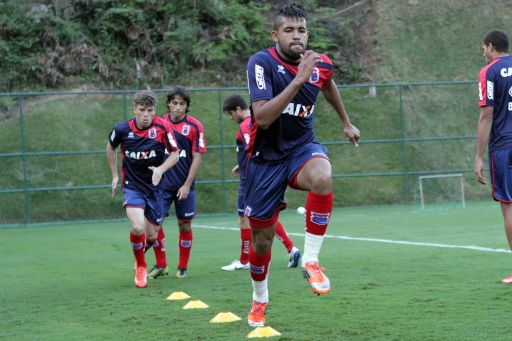 O atacante Arthur, do Paraná, em treino realizado neste final de semana para o jogo-treino com a Austrália | Divulgação Paraná Clube
