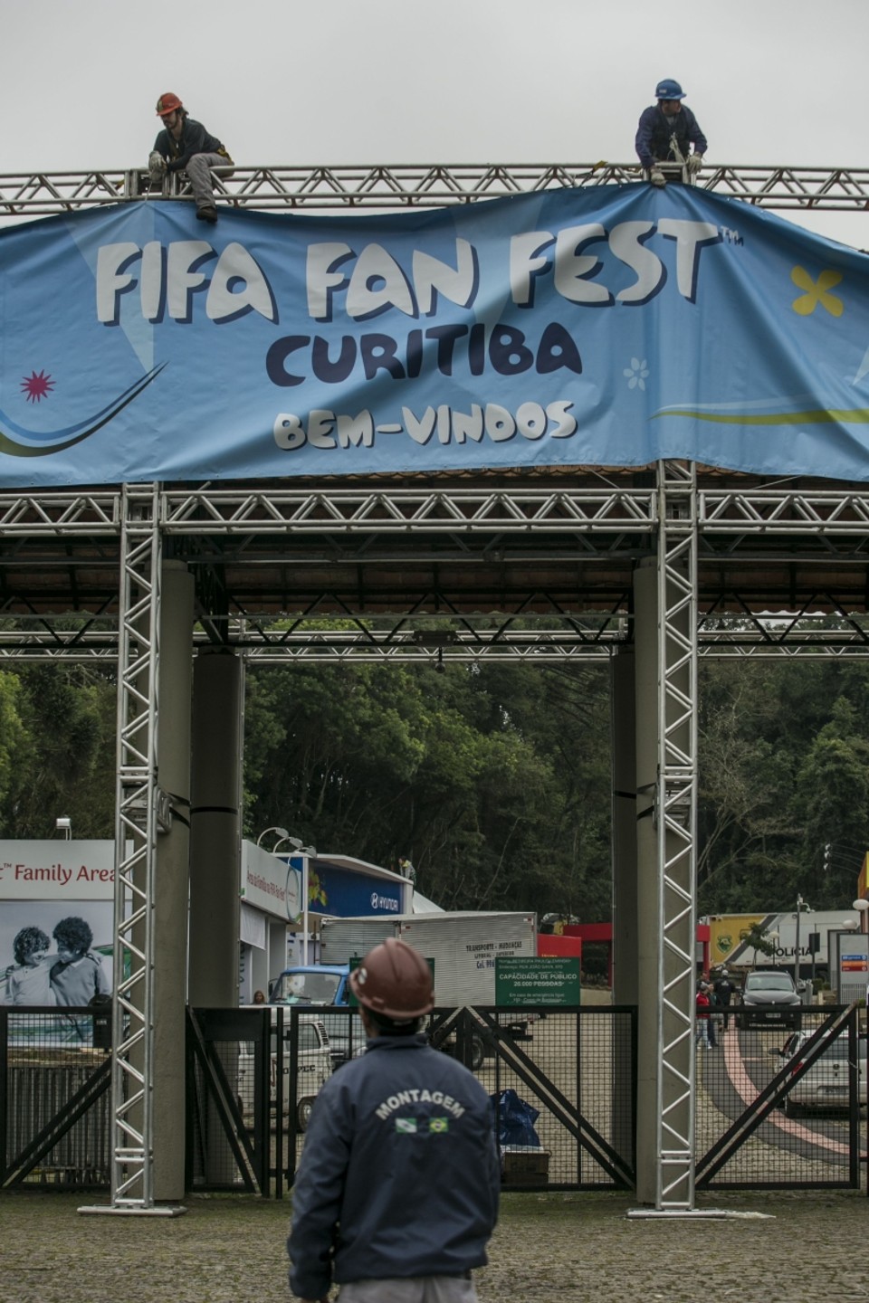 A Pedreira Paulo Leminski recebe os ajustes finais para ser utilizada pelos torcedores durante a Copa do Mundo | Marcelo Andrade/ Gazeta do Povo