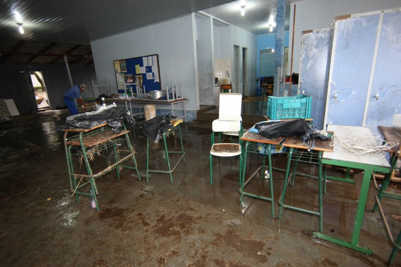 Escola Godofredo Machado foi completamente destruída |