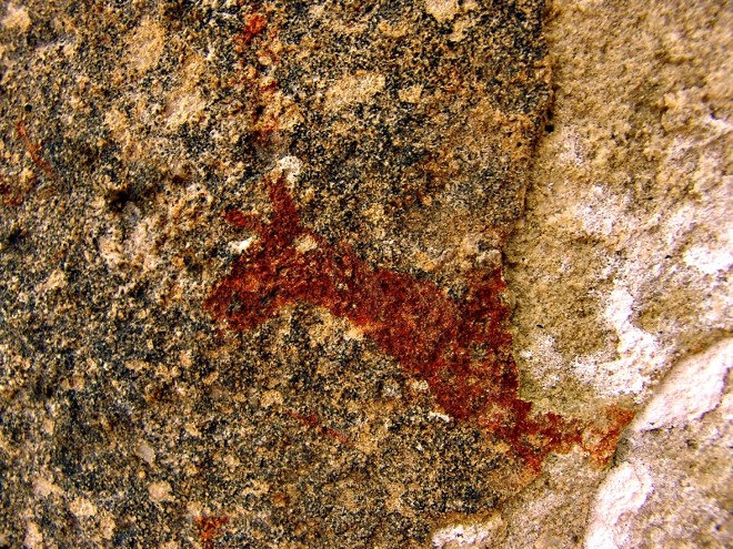 Desenhos retratam animais e cenas de caça e pesca | 