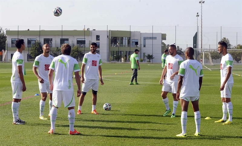 Maioria do elenco da Argélia que disputará a Copa nasceu na França | EFE